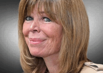 Isabelle Morizet (Karen Cheryl) explique pourquoi elle ne touche toujours pas sa retraite à 70 ans