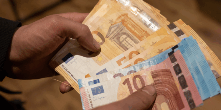 Fin du découvert bancaire automatique : on vous explique ce qui va changer en 2026 1 Fin du découvert bancaire automatique : on vous explique ce qui va changer en 2026 Capture decran 2025 10 29 162239