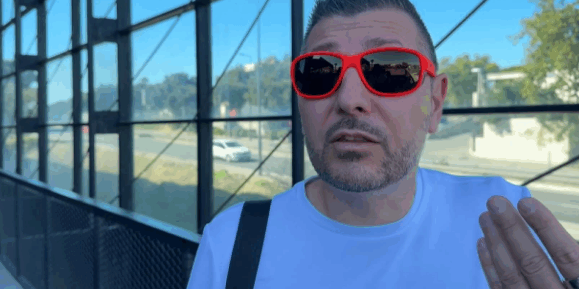 Il se rend chez son ophtalmo pour une visite de routine, 10 minutes plus tard il est aveugle 3 Il se rend chez son ophtalmo pour une visite de routine, 10 minutes plus tard il est aveugle Il se rend chez son ophtalmo pour une visite de routine, 10 minutes plus tard il est aveugle