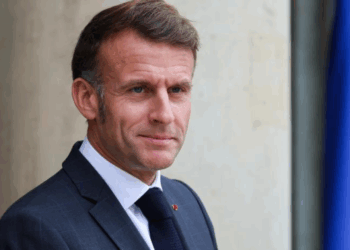 Macron appelle à la « résistance » face aux menaces des réseaux sociaux sur la démocratie