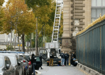 Cambriolage au Louvre: cinq nouvelles interpellations ce mercredi soir