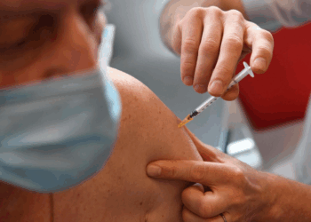 Grippe : les députés approuvent la vaccination obligatoire pour les résidents d’Ehpad et les soignants