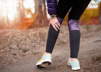 4 symptômes dans votre jambe qui pourraient cacher un cancer mortel