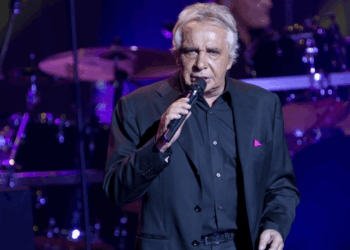 « Elle dit beaucoup de conneries » : Michel Sardou règle ses comptes avec Marine Le Pen