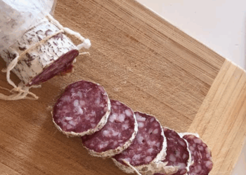Ce saucisson vendu chez Carrefour présente un défaut d&rsquo;étanchéité, il ne faut pas le consommer