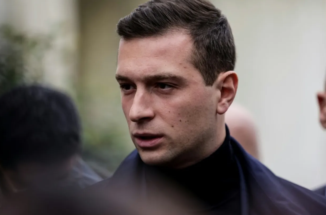 le RN saisit l’Arcom après une séquence sur Bardella faisant allusion à un dictateur historique… 3 le RN saisit l’Arcom après une séquence sur Bardella faisant allusion à un dictateur historique… Capture decran 2025 11 04 123745