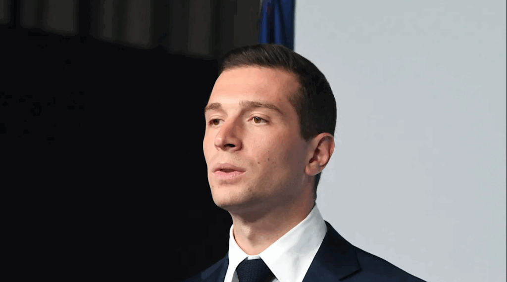 le RN saisit l’Arcom après une séquence sur Bardella faisant allusion à un dictateur historique…