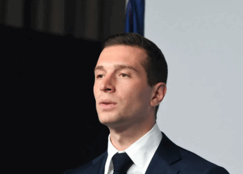 le RN saisit l’Arcom après une séquence sur Bardella faisant allusion à un dictateur historique… 17 le RN saisit l’Arcom après une séquence sur Bardella faisant allusion à un dictateur historique… le RN saisit l’Arcom après une séquence sur Bardella faisant allusion à un dictateur historique…