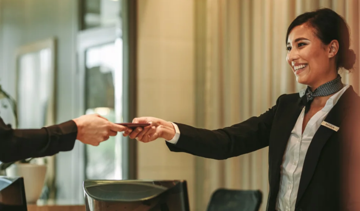 Si un hôtel vous réclame votre carte d’identité, voici ce qu’un expert conseille de répondre ! 4 Si un hôtel vous réclame votre carte d’identité, voici ce qu’un expert conseille de répondre ! Capture decran 2025 11 04 124143