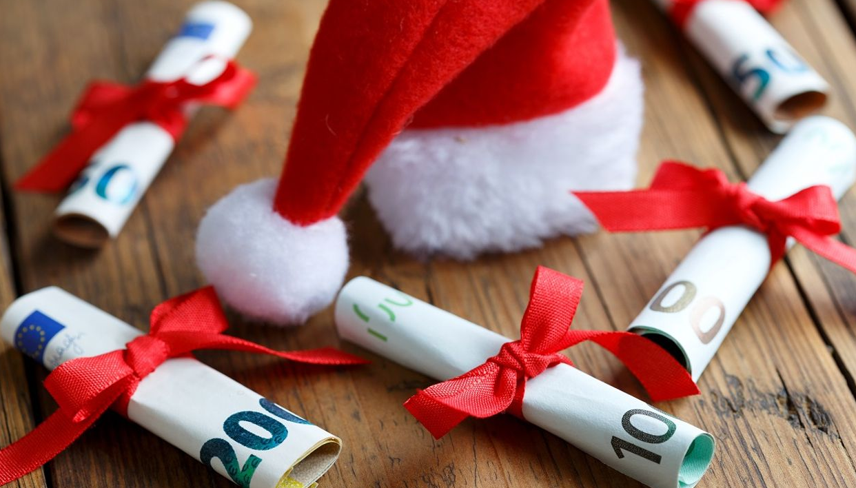 "L'État français a été très généreux": le gouvernement ne veut plus verser la prime de Noël de 152,45 euros aux foyers qui n'ont pas d'enfant 2 "L'État français a été très généreux": le gouvernement ne veut plus verser la prime de Noël de 152,45 euros aux foyers qui n'ont pas d'enfant Capture decran 2025 11 04 132737