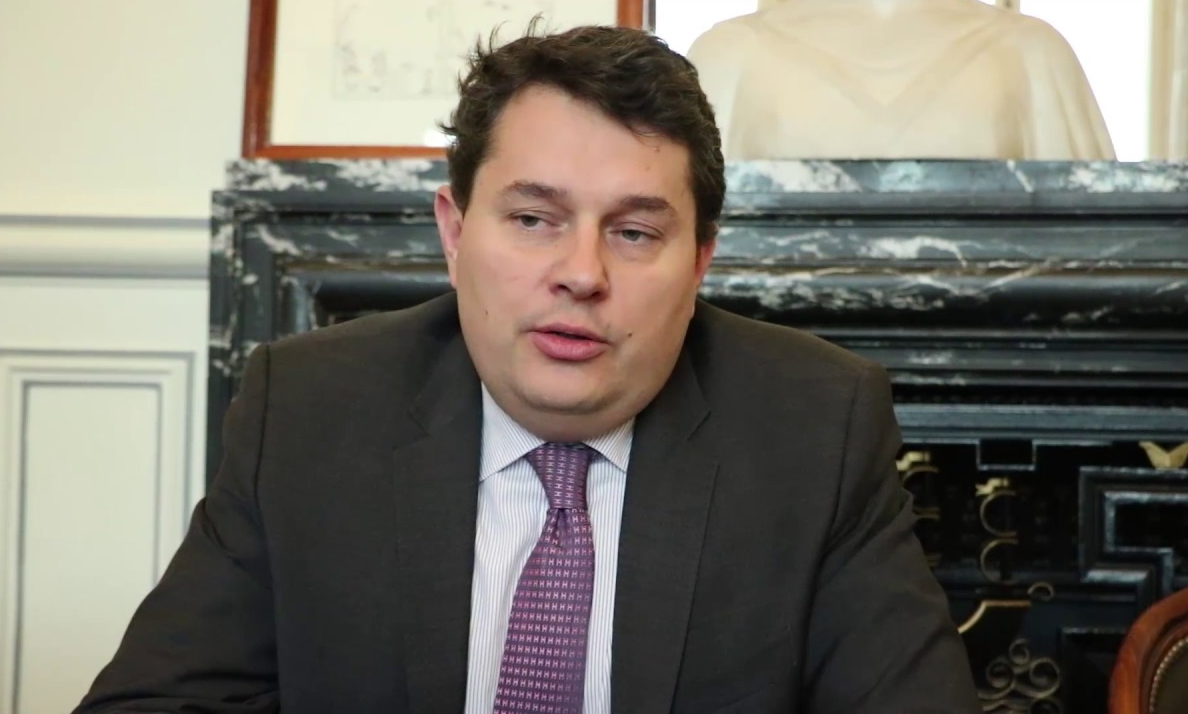 Les Parisiens hallucinent : un maire s’offre des repas à plus de 800€, financés avec l’argent public 4 Les Parisiens hallucinent : un maire s’offre des repas à plus de 800€, financés avec l’argent public Capture decran 2025 11 04 205905