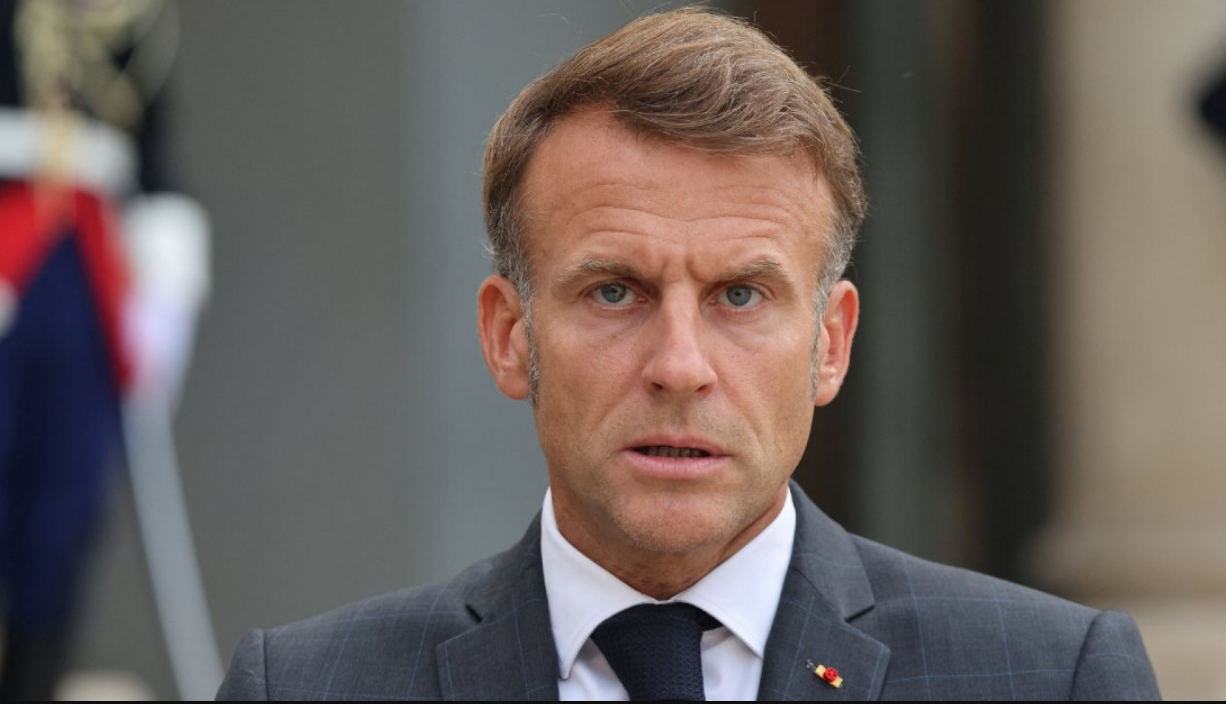 Benjamin Biolay allume sévèrement Emmanuel Macron : "C'est quand même le mec qui…" 3 Benjamin Biolay allume sévèrement Emmanuel Macron : "C'est quand même le mec qui…" Capture decran 2025 11 04 210410