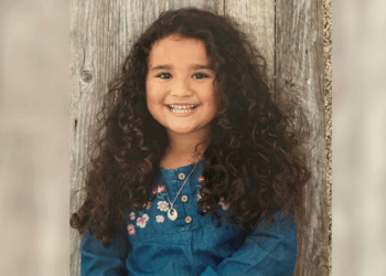 Disparition de Melodee Buzzard : où est passée la fillette de 9 ans filmée pour la dernière fois avec sa mère ? 15 Disparition de Melodee Buzzard : où est passée la fillette de 9 ans filmée pour la dernière fois avec sa mère ? Disparition de Melodee Buzzard : où est passée la fillette de 9 ans filmée pour la dernière fois avec sa mère ?