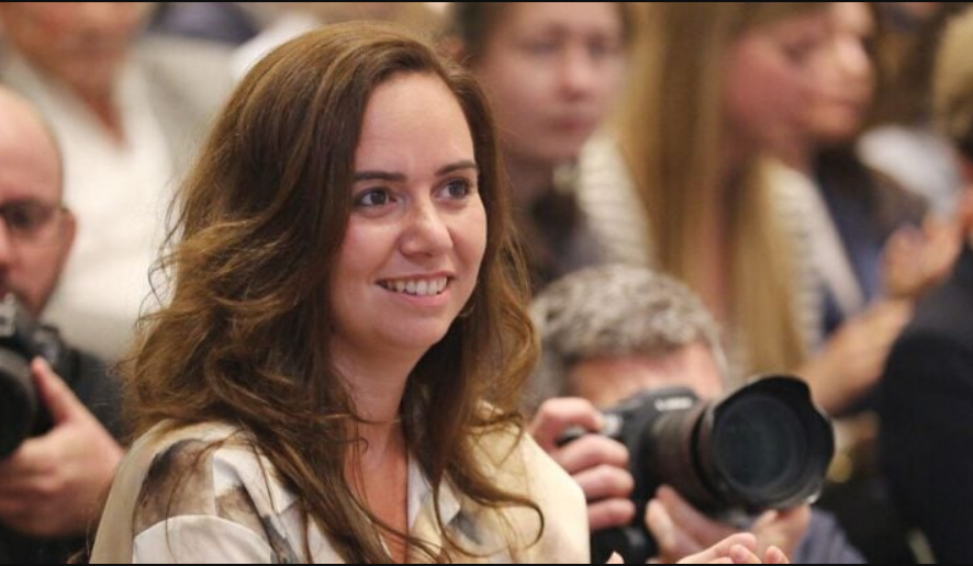 "Je suis ébahi" : Sarah Knafo bientôt candidate à la présidentielle ? Eric Zemmour soutient sa compagne 2 "Je suis ébahi" : Sarah Knafo bientôt candidate à la présidentielle ? Eric Zemmour soutient sa compagne Capture decran 2025 11 05 200642