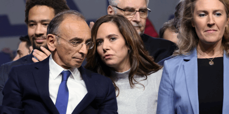 "Je suis ébahi" : Sarah Knafo bientôt candidate à la présidentielle ? Eric Zemmour soutient sa compagne 1 "Je suis ébahi" : Sarah Knafo bientôt candidate à la présidentielle ? Eric Zemmour soutient sa compagne Capture decran 2025 11 05 200651