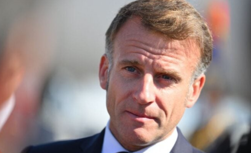 "Brigitte va être jalouse" : Emmanuel Macron très proche d'une Brésilienne, elle lui colle d'un peu trop près 2 "Brigitte va être jalouse" : Emmanuel Macron très proche d'une Brésilienne, elle lui colle d'un peu trop près Capture decran 2025 11 07 144824