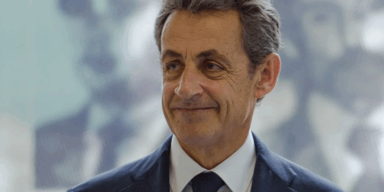 Nicolas Sarkozy privé de repas : crachats, poison, "il refuse de...", son calvaire derrière les barreaux 1 Nicolas Sarkozy privé de repas : crachats, poison, "il refuse de...", son calvaire derrière les barreaux Capture decran 2025 11 07 151843