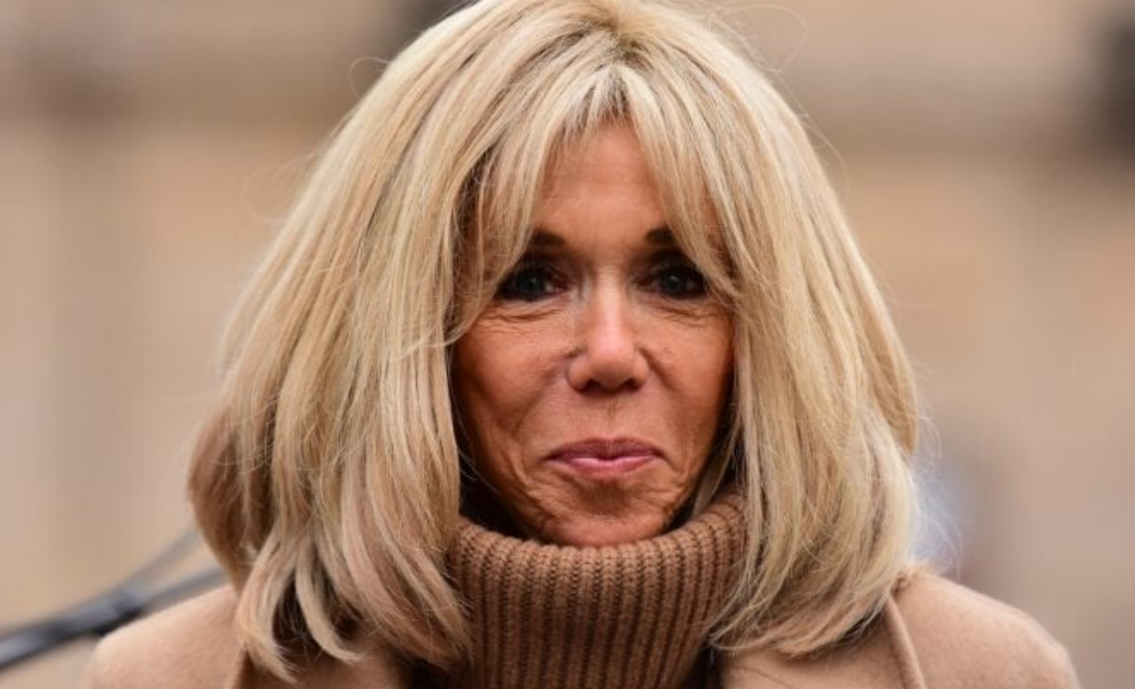 Brigitte Macron: “J’ai la chance d’être aidée”, la première dame fend l’armure 4 Brigitte Macron: “J’ai la chance d’être aidée”, la première dame fend l’armure Capture decran 2025 11 07 174351