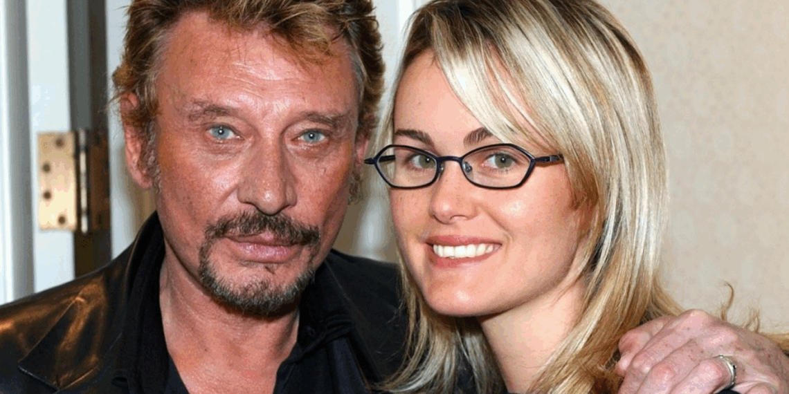 “Un monstre” : le père de Laeticia Hallyday vide son sac sur Johnny et leurs 30 ans d’écart 3 “Un monstre” : le père de Laeticia Hallyday vide son sac sur Johnny et leurs 30 ans d’écart “Un monstre” : le père de Laeticia Hallyday vide son sac sur Johnny et leurs 30 ans d’écart