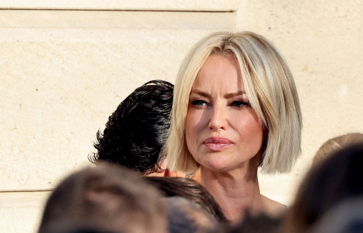 Adriana Karembeu : épanouie au pieu, la compagne de Marc Lavoine révèle son secret ultime : “Elle est bonne à mettre…” 3 Adriana Karembeu : épanouie au pieu, la compagne de Marc Lavoine révèle son secret ultime : “Elle est bonne à mettre…” Capture decran 2025 11 08 022133