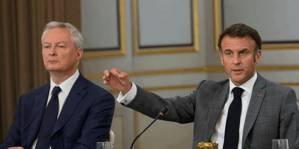 Un "énorme scandale d'État": l'opposition fustige la lettre "secrète" de Bruno Le Maire à Emmanuel Macron sur les finances de l'État 3 Un "énorme scandale d'État": l'opposition fustige la lettre "secrète" de Bruno Le Maire à Emmanuel Macron sur les finances de l'État Un « énorme scandale d’État »: l’opposition fustige la lettre « secrète » de Bruno Le Maire à Emmanuel Macron sur les finances de l’État
