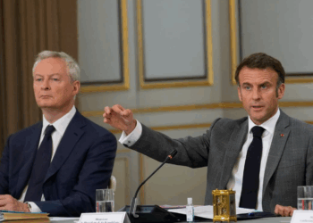 Un « énorme scandale d’État »: l’opposition fustige la lettre « secrète » de Bruno Le Maire à Emmanuel Macron sur les finances de l’État