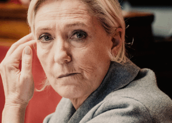 Marine Le Pen démise d’office de son mandat de conseillère départementale, confirme le Conseil d’État