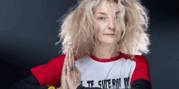 « Je me remets en question » : Corinne Masiero (61 ans), star du feuilleton Capitaine Marleau, s&rsquo;interdit désormais tout comportement qui pourrait…