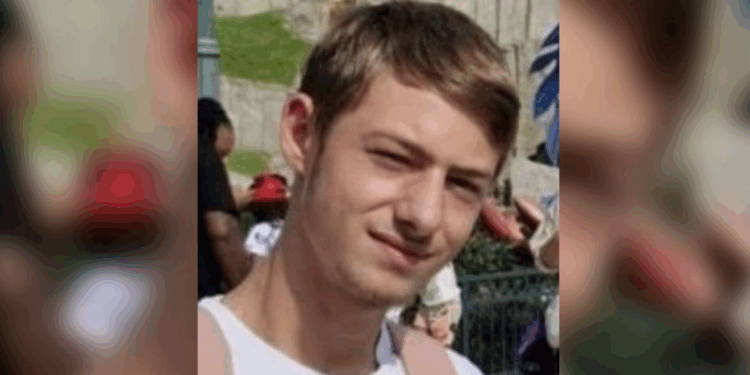 Un adolescent disparait en Charente-Maritime, la gendarmerie de Saint-Jean-d'Angély lance un appel à témoins 1 Un adolescent disparait en Charente-Maritime, la gendarmerie de Saint-Jean-d'Angély lance un appel à témoins Capture decran 2025 11 12 075336