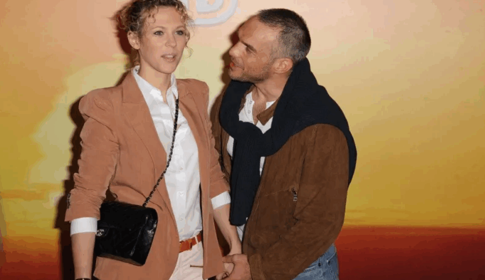 Au plumard avec Philippe Bas, Lorie révèle ce qui n’a pas marché entre eux : « Ce n’était pas possible »