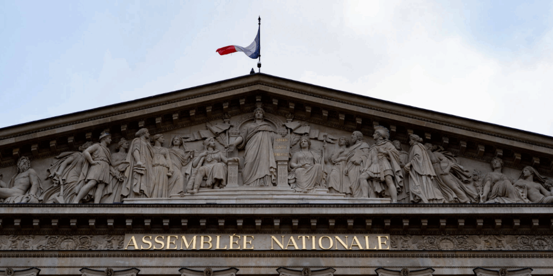 L’Assemblée refuse de toucher à l’abattement fiscal de 10% et l’État perd 1,2 milliard d’euros