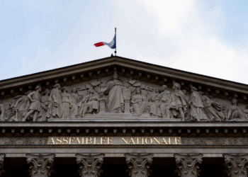 L’Assemblée refuse de toucher à l’abattement fiscal de 10% et l’État perd 1,2 milliard d’euros 10 L’Assemblée refuse de toucher à l’abattement fiscal de 10% et l’État perd 1,2 milliard d’euros L’Assemblée refuse de toucher à l’abattement fiscal de 10% et l’État perd 1,2 milliard d’euros