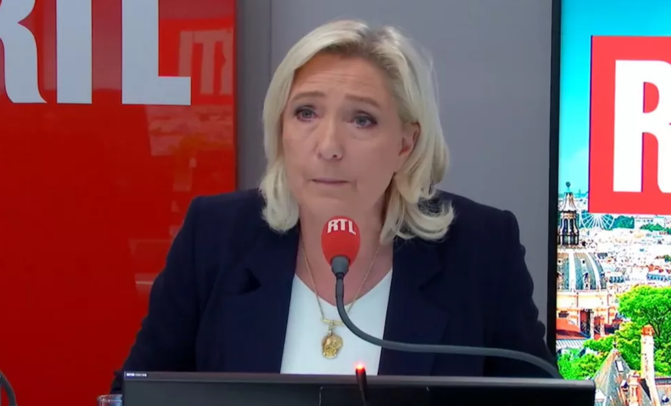“Une petite boule de…” : Marine Le Pen agacée par Xavier Bertrand, elle se lâche devant Thomas Sotto 4 “Une petite boule de…” : Marine Le Pen agacée par Xavier Bertrand, elle se lâche devant Thomas Sotto Capture decran 2025 11 13 203600