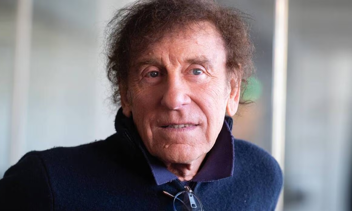 "Si ça arrivait, on irait en Suisse": Alain Souchon "ne croit pas que les Français soient assez cons" pour élire le RN en 2027 2 "Si ça arrivait, on irait en Suisse": Alain Souchon "ne croit pas que les Français soient assez cons" pour élire le RN en 2027 Capture decran 2025 11 14 121036