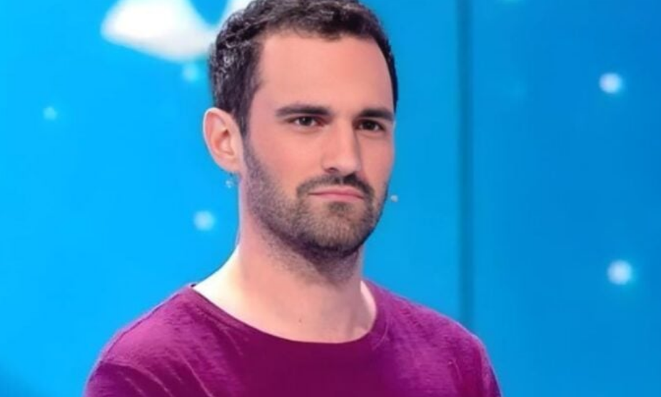 "Six ans de salaire en une journée" : Bruno Hourcade sans filtre sur son train de vie depuis Les 12 coups de midi 3 "Six ans de salaire en une journée" : Bruno Hourcade sans filtre sur son train de vie depuis Les 12 coups de midi « Six ans de salaire en une journée » : Bruno Hourcade sans filtre sur son train de vie depuis Les 12 coups de midi