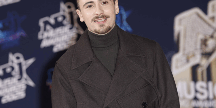 « Il la manipule sentimentalement » Victime d’un escroc, une septuagénaire croit être en couple avec Pierre Garnier 1 « Il la manipule sentimentalement » Victime d’un escroc, une septuagénaire croit être en couple avec Pierre Garnier Capture decran 2025 11 17 100656