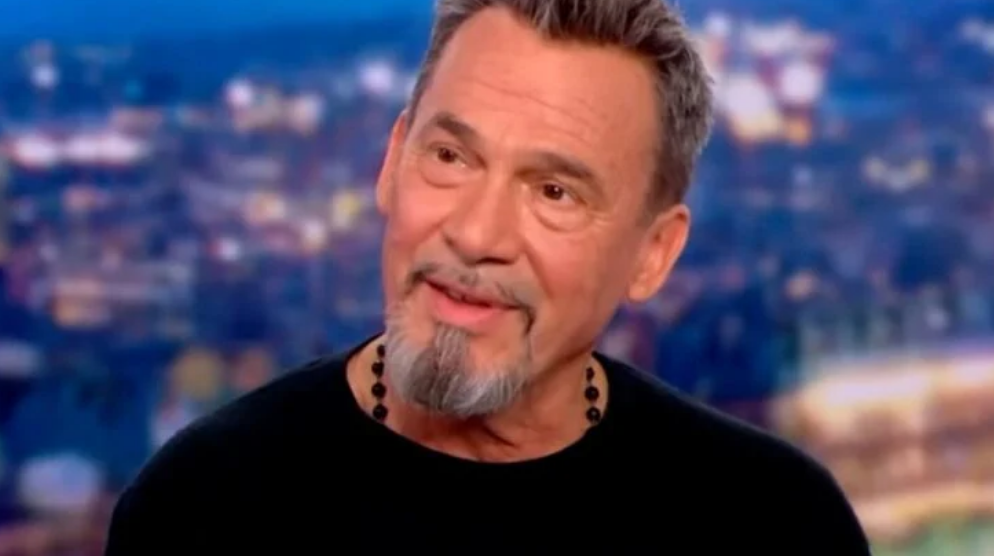 Florent Pagny malade, il a tellement maigri qu’il lui est arrivé l’improbable en plein tournage 3 Florent Pagny malade, il a tellement maigri qu’il lui est arrivé l’improbable en plein tournage Florent Pagny malade, il a tellement maigri qu’il lui est arrivé l’improbable en plein tournage