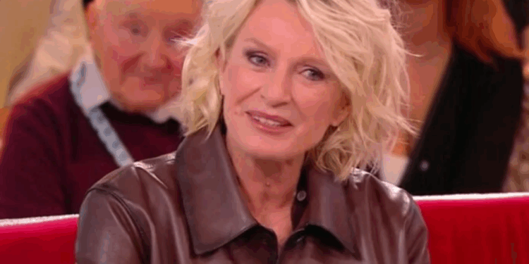 “On a été…”, Sophie Davant révèle avoir eu une relation avec ce célèbre journaliste 1 “On a été…”, Sophie Davant révèle avoir eu une relation avec ce célèbre journaliste Capture decran 2025 11 17 140327