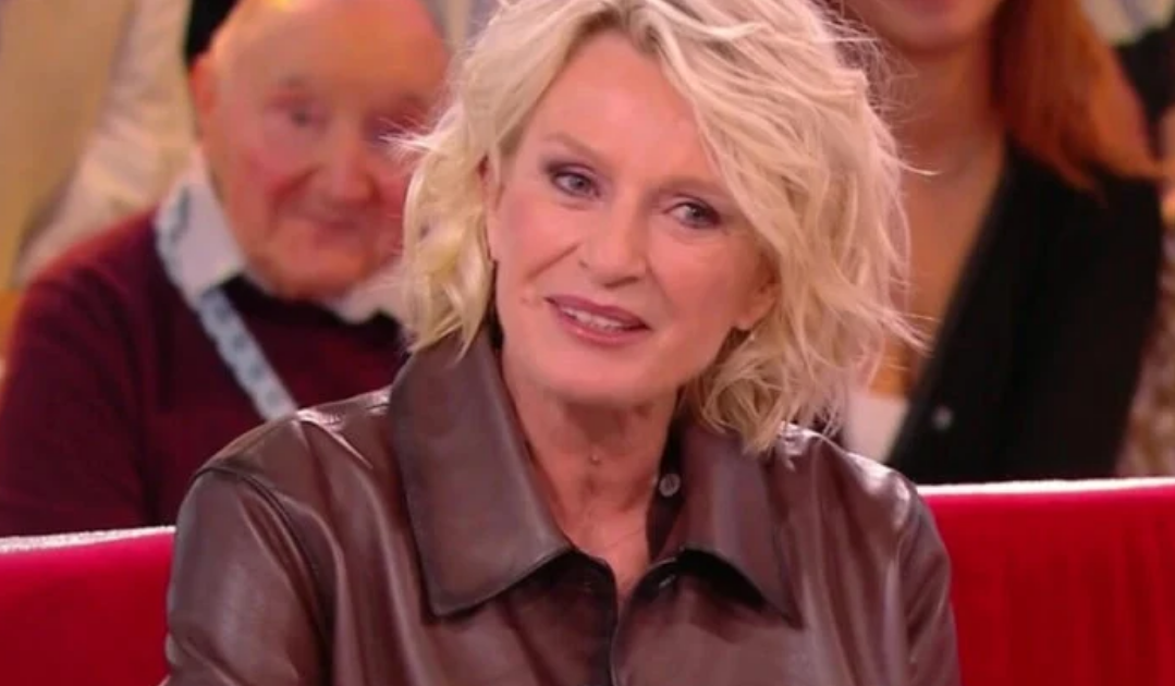 Mauvaise expérience pour Sophie Davant qui tente la chirurgie esthétique, "Une bouche de canard" 2 Mauvaise expérience pour Sophie Davant qui tente la chirurgie esthétique, "Une bouche de canard" Capture decran 2025 11 17 140327