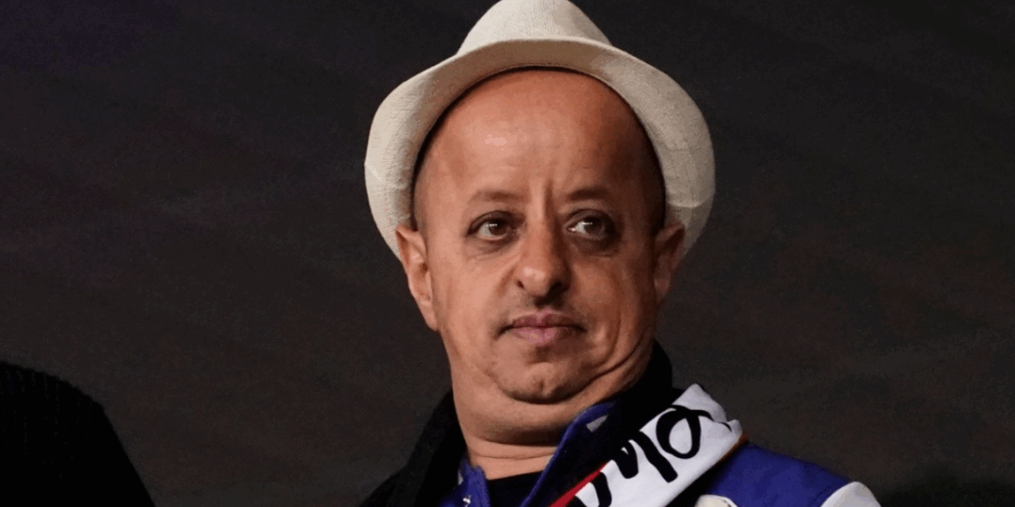 Booder au RSA : "Ça fait 21 ans…", l’humoriste en difficulté, sa carrière n’a pas été florissante 3 Booder au RSA : "Ça fait 21 ans…", l’humoriste en difficulté, sa carrière n’a pas été florissante Booder au RSA : « Ça fait 21 ans… », l’humoriste en difficulté, sa carrière n’a pas été florissante