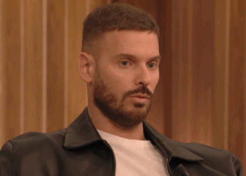 Matt Pokora : “J’ai failli mourir” le chanteur sous le choc face au récit d'Hakim Arezki, devenu aveugle après une tragédie 15 Matt Pokora : “J’ai failli mourir” le chanteur sous le choc face au récit d'Hakim Arezki, devenu aveugle après une tragédie Matt Pokora : “J’ai failli mourir” le chanteur sous le choc face au récit d’Hakim Arezki, devenu aveugle après une tragédie