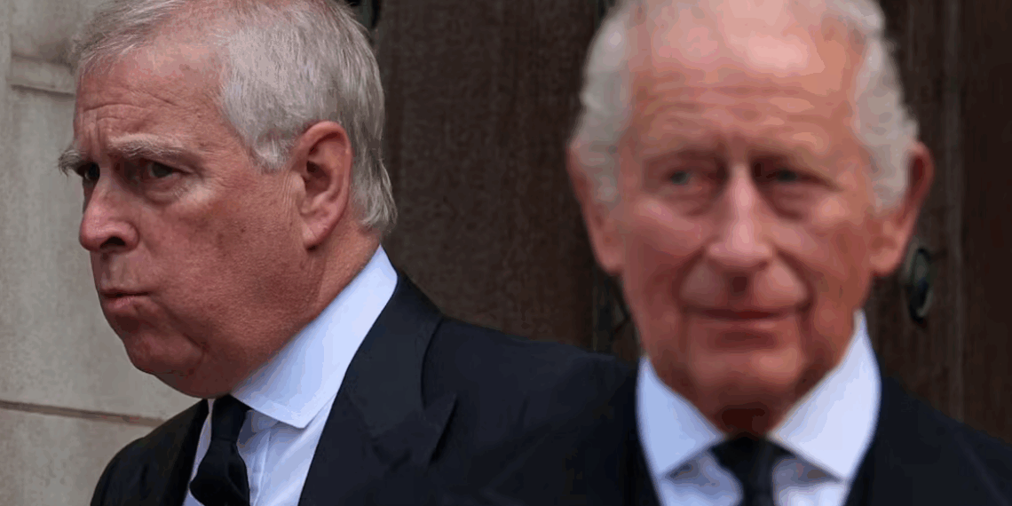 Le prince William prêt à faire du tri dans la famille royale après la chute d’Andrew ? Ces princes et princesses en danger 4 Le prince William prêt à faire du tri dans la famille royale après la chute d’Andrew ? Ces princes et princesses en danger Le prince William prêt à faire du tri dans la famille royale après la chute d’Andrew ? Ces princes et princesses en danger