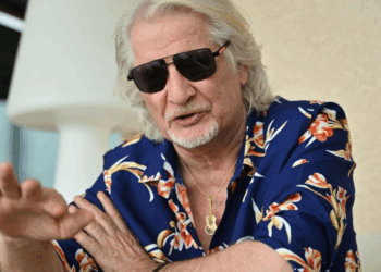 Taxer les riches ? Patrick Sébastien démonte "la taxe Glucksmann" : "Moi, j'ai 72 ans, je vais encore bosser pour gagner ma vie" 3 Taxer les riches ? Patrick Sébastien démonte "la taxe Glucksmann" : "Moi, j'ai 72 ans, je vais encore bosser pour gagner ma vie" Taxer les riches ? Patrick Sébastien démonte « la taxe Glucksmann » : « Moi, j’ai 72 ans, je vais encore bosser pour gagner ma vie »