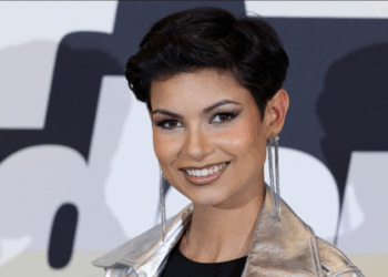 Miss Univers 2025 : À quelle heure et sur quelle chaîne voir la cérémonie avec Ève Gilles ? 1 Miss Univers 2025 : À quelle heure et sur quelle chaîne voir la cérémonie avec Ève Gilles ? Miss Univers 2025 : À quelle heure et sur quelle chaîne voir la cérémonie avec Ève Gilles ?