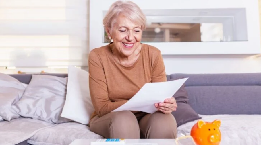 Seniors : cette aide méconnue est pourtant très utile pour les retraités, les Français concernés 3 Seniors : cette aide méconnue est pourtant très utile pour les retraités, les Français concernés Seniors : cette aide méconnue est pourtant très utile pour les retraités, les Français concernés