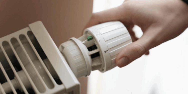 Voici pourquoi il ne faut jamais complètement éteindre le chauffage dans les pièces non utilisées 1 Voici pourquoi il ne faut jamais complètement éteindre le chauffage dans les pièces non utilisées Capture decran 2025 11 20 181808