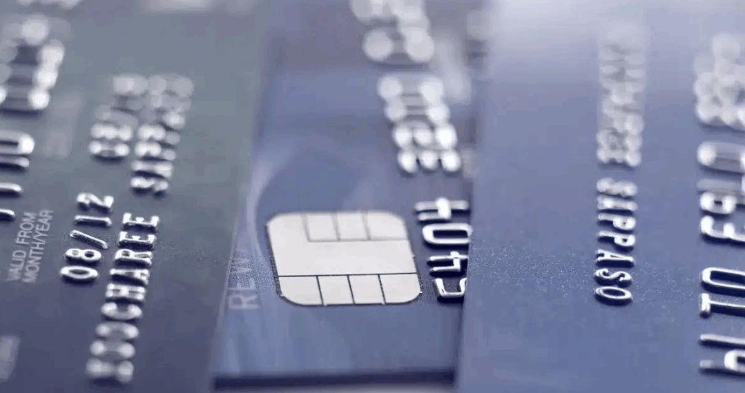 Des Français se font vider leur compte sans s’en rendre compte : l’arnaque au sans contact explose