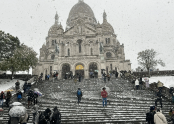 Jusqu'à 30 cm de neige à Paris, le Sacré-Cœur recouvert d'un manteau blanc : ce mois de novembre continuera de marquer l'Île-de-France 17 Jusqu'à 30 cm de neige à Paris, le Sacré-Cœur recouvert d'un manteau blanc : ce mois de novembre continuera de marquer l'Île-de-France Jusqu’à 30 cm de neige à Paris, le Sacré-Cœur recouvert d’un manteau blanc : ce mois de novembre continuera de marquer l’Île-de-France