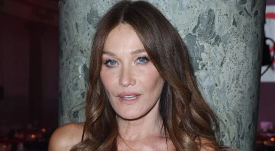 Zinédine Zidane et Carla Bruni : “Une vie secrète”, l’ex-première dame fustigée dans un livre choc après le footballeur