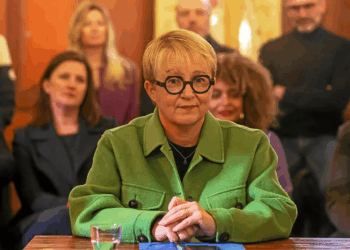 Municipales 2026 à Rennes : La maire Nathalie Appéré promet de combattre le RN « jusqu’à son dernier souffle » 1 Municipales 2026 à Rennes : La maire Nathalie Appéré promet de combattre le RN « jusqu’à son dernier souffle » Municipales 2026 à Rennes : La maire Nathalie Appéré promet de combattre le RN « jusqu’à son dernier souffle »